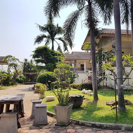 Talekaew Resort Sha Phitsanulok Esterno foto